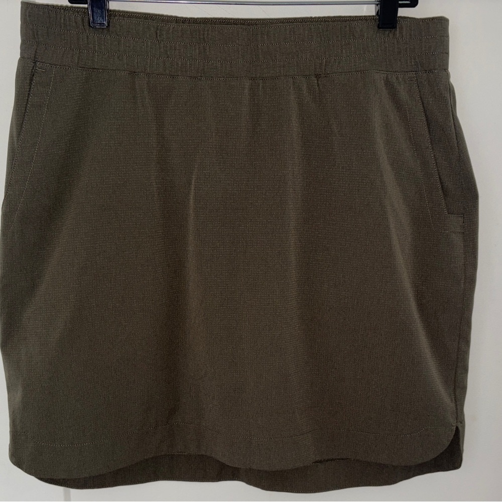 NWOT Duluth Trading Co. Breezeshooter skort women's sz 14 63643